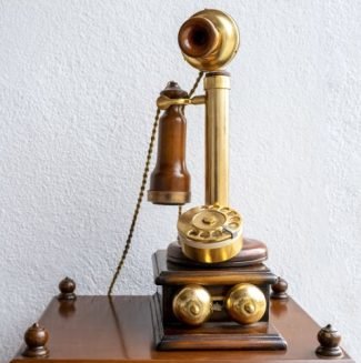 candlestick phone 500x500 1
